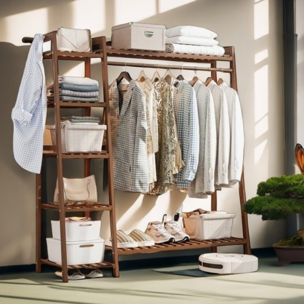A multi capacity storage rack with brown and brown options, equipped with 5 side storage racks. A hat rack with shelves and bags is suitable for home storage, and a side hat hook is suitable for bedroom and hat room storage Specifications: with bag or without bag