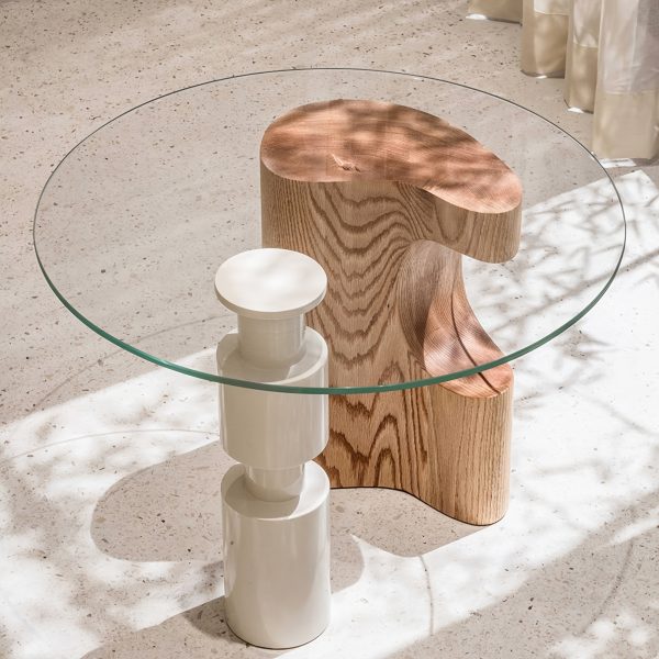 product-fancy-9a8b12d3-8ac7-4b48-8606-3b0df8283494 A 42-Inch Round Glass Tabletop, Featuring 0.37-Inch Thick Tempered Glass with a Pencil Polished Edge, Serves As a Clear Replacement for Dining Tables, Coffee Tables, Office Desks, And Kitchen Tables. It Offers a Large, Durable