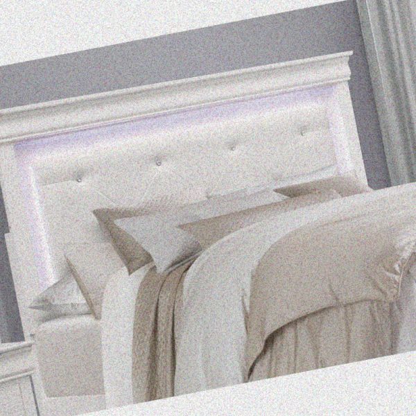 Classic Style Queen Bed with White End, Featuring Button-Tufted Upholstered Headboard And Faux Alligator Patterned Panels