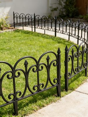 10pcs Set of Novelty Decorative Garden Fence Panels And Edging, Heavy-Duty Plastic Outdoor Landscape Fence Panels with a Finely Finished Surface, Suitable for Outdoor Patios, Yards, Flower Beds And Other Scenes. Easy to Install, The Fence Panels
