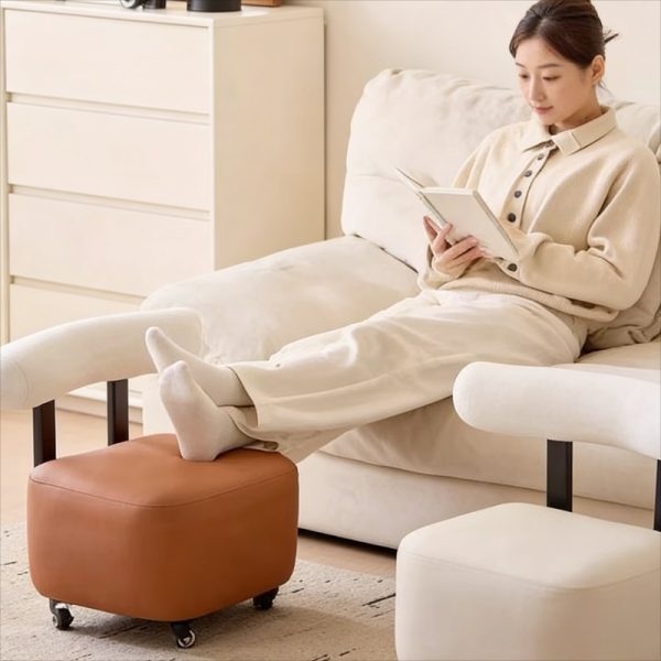 Entryway Shoe Changing Stool with Smooth Rolling Wheels, Sturdy Wooden Frame And Non-Slip Rubber Feet, Multifunctional Design for Putting on Shoes, Quick Changing, Temporary Seating And Small Item Organization, Ideal for Entryway, Living Room