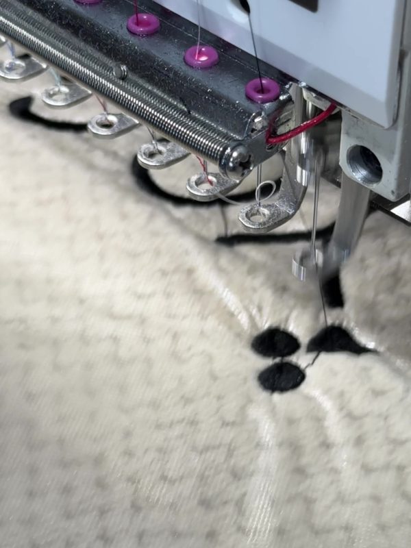product-585e52cc58d861ec43d5bd31eef3e05c812d6c2b.temu_.000001 Dog Blanket - Cat Blanket- Personalised Dog Blanket - Puppy Blanket - Paw Print Blanket - Super Soft Pet Blanket - Embroidered Blanket