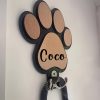 Personalized Dog Wall Hook | Paw Print - Custom Carved Name/Date/Text Suitable for Collar & Coat Hanger, Wood Pet Memorial Gift, Durable Hanging Hook for Coats, Collars, Keys - for Entryway,, Pet Store Display