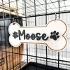 1pc Personalized Dog House Nameplate, Dog Door Sign, Custom Pet Name, Bone-Shaped Cage Tag, Name Tag with Paw Print, Custom Gift for Cat And Dog Lovers, Cage Nameplate